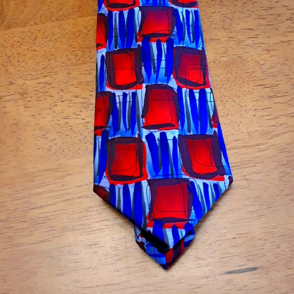 Red and blue Jerry Garcia tie - Picture 1 of 2